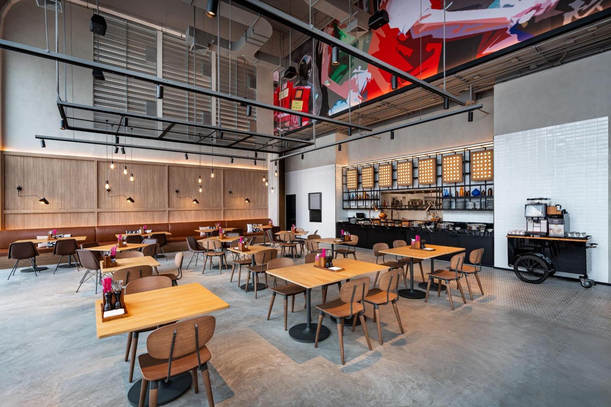 Hotel Moxy Bangkok Ratchaprasong Exterior foto