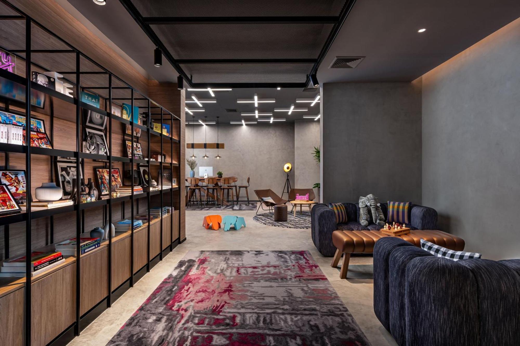 Hotel Moxy Bangkok Ratchaprasong Exterior foto