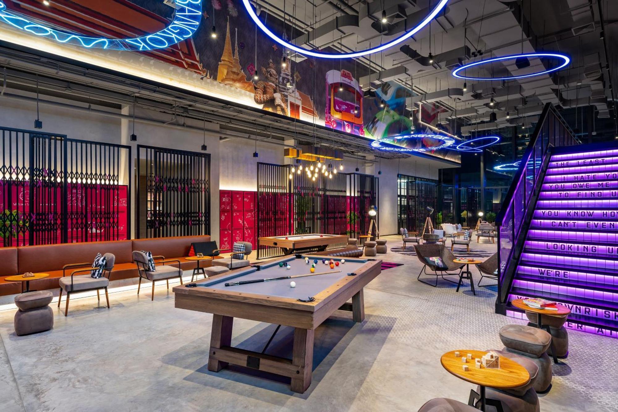 Hotel Moxy Bangkok Ratchaprasong Exterior foto