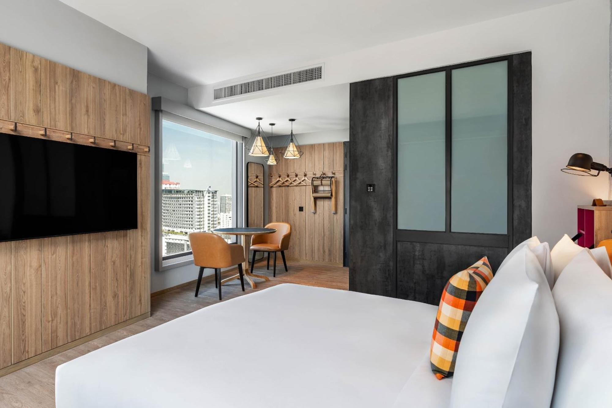 Hotel Moxy Bangkok Ratchaprasong Exterior foto