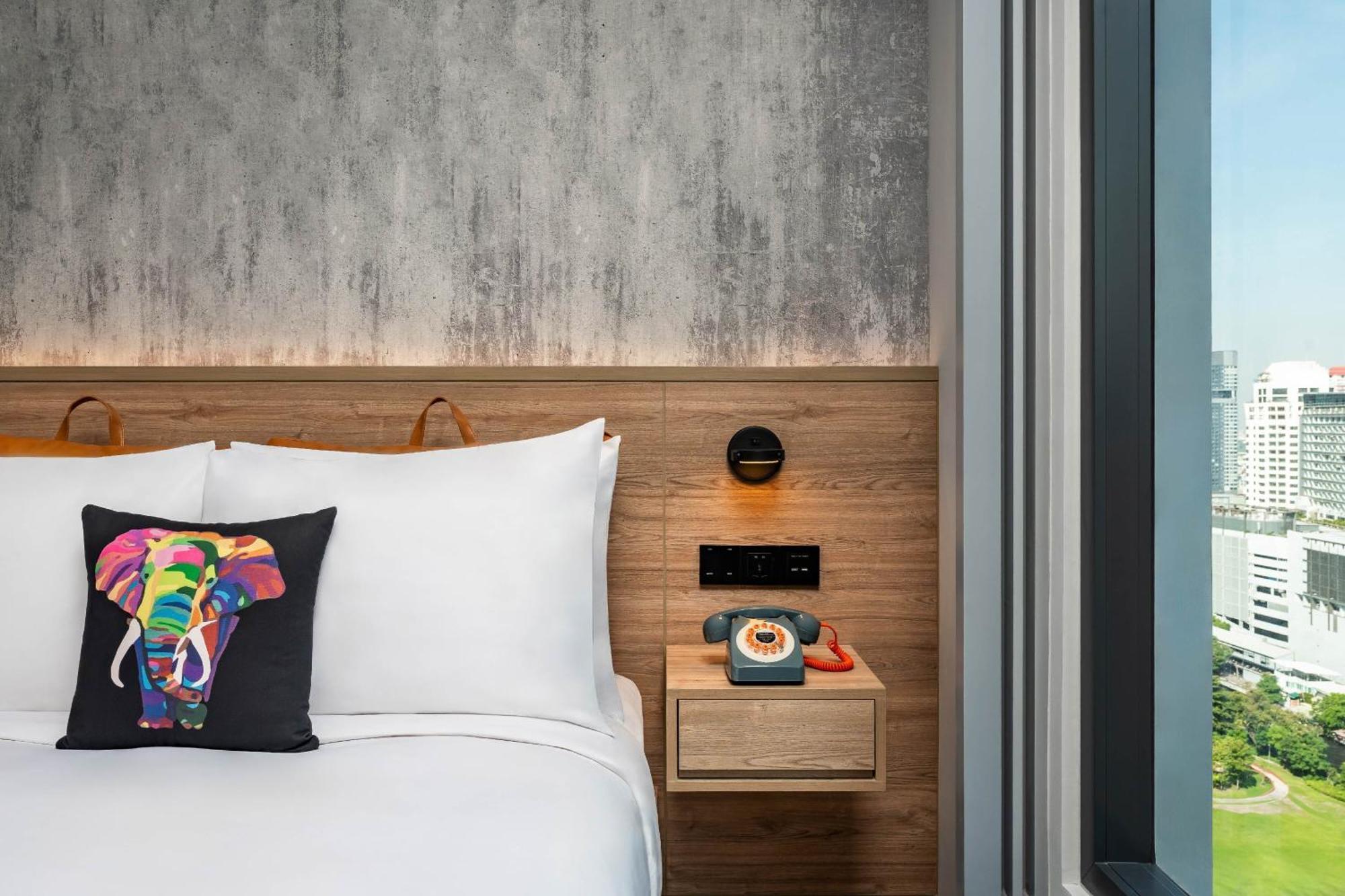 Hotel Moxy Bangkok Ratchaprasong Exterior foto